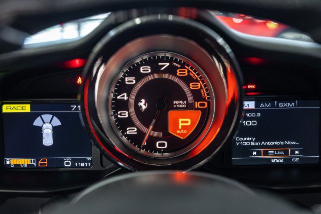 Used 2019 Ferrari 488 GTB RWD image 46