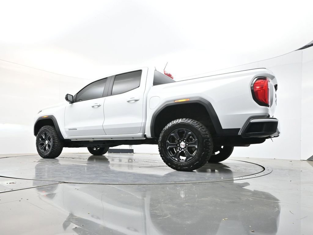 Used 2024 GMC Canyon Elevation image 32
