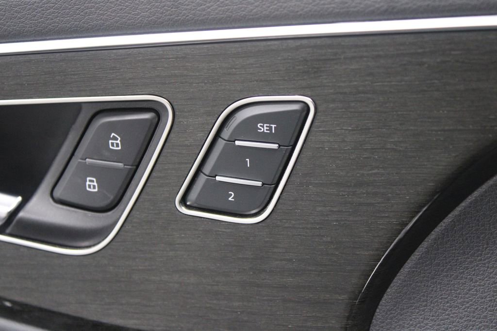 Used 2023 Audi Q7 3.0T Premium Plus image 28