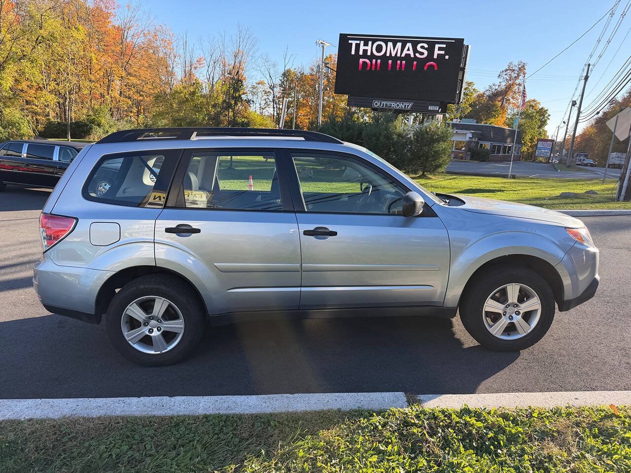 Used 2012 Subaru Forester 2.5X w/ Alloy Wheel Pkg AWD/4WD image 6