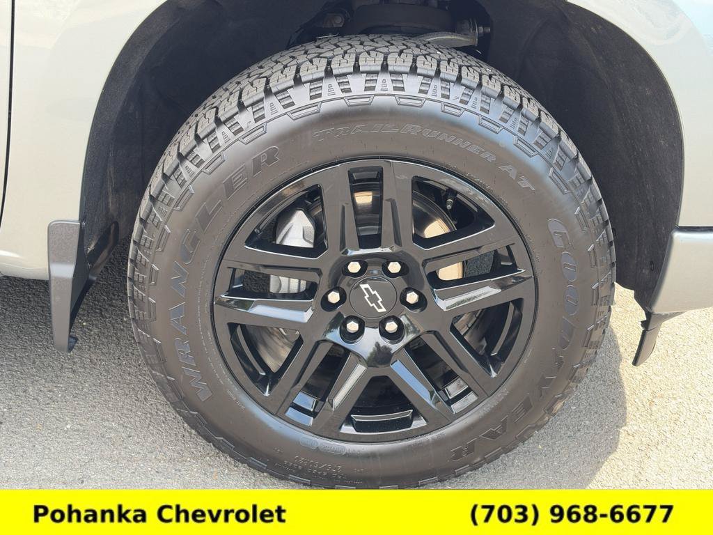 Certified 2025 Chevrolet Silverado 1500 Custom w/ Turbomax Blackout Package AWD/4WD image 25