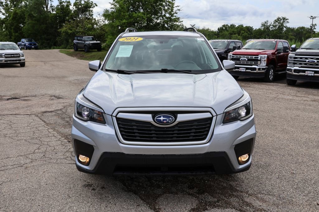 Used 2021 Subaru Forester Premium image 11