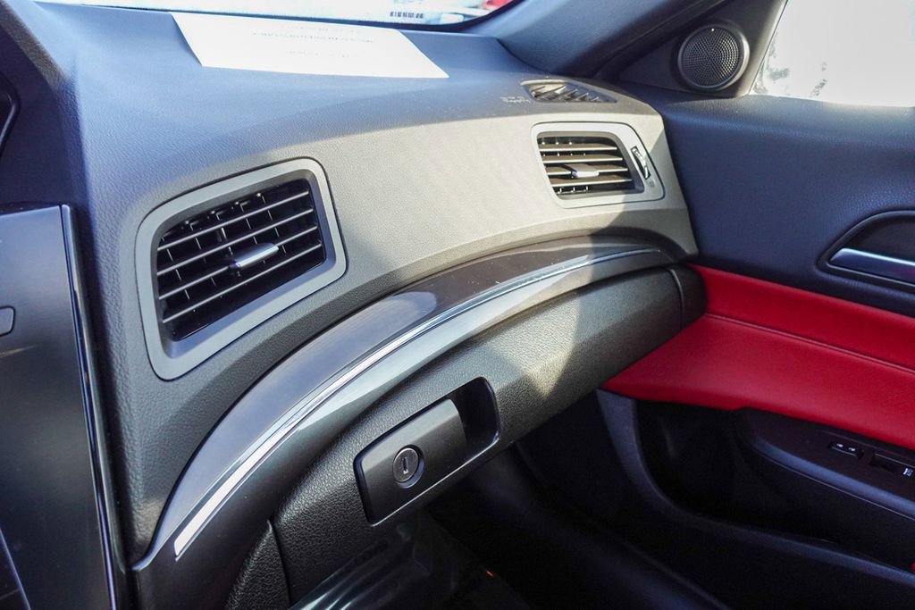 Used 2019 Acura ILX image 27