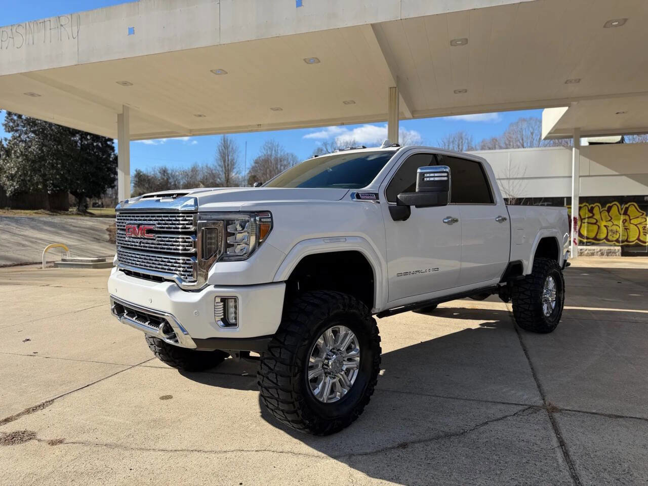 Used 2020 GMC Sierra 2500 Denali w/ Denali Ultimate Package image 3