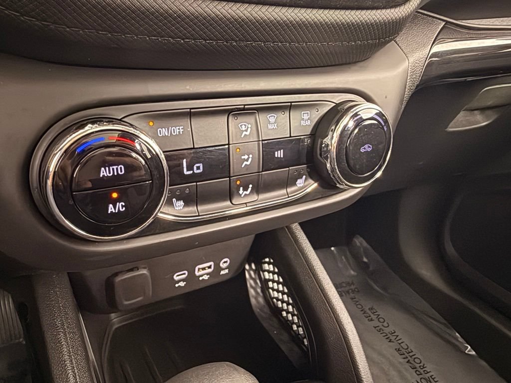 Used 2022 Chevrolet TrailBlazer LT w/ Sun and Liftgate Package FWD image 40