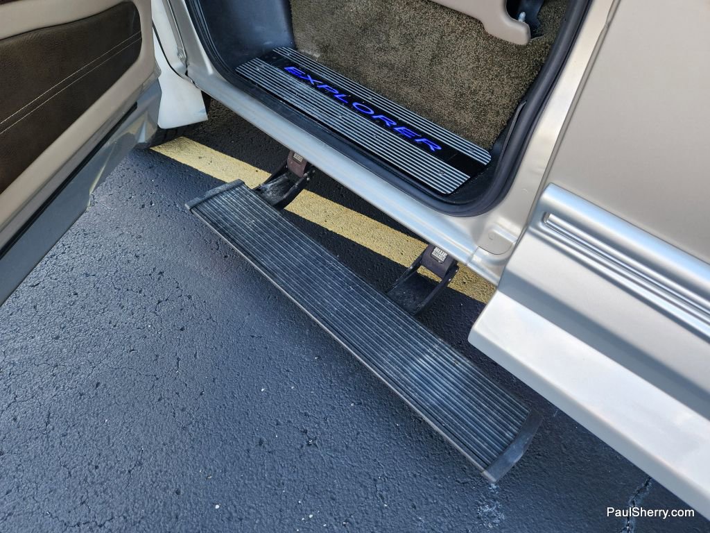 Used 2021 Chevrolet Express 2500 LS w/ Enhanced Convenience Package image 27