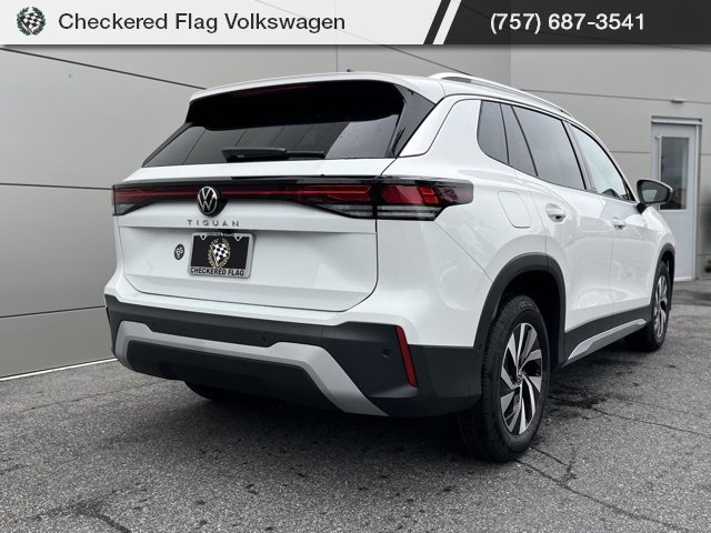 New 2025 Volkswagen Tiguan S image 17