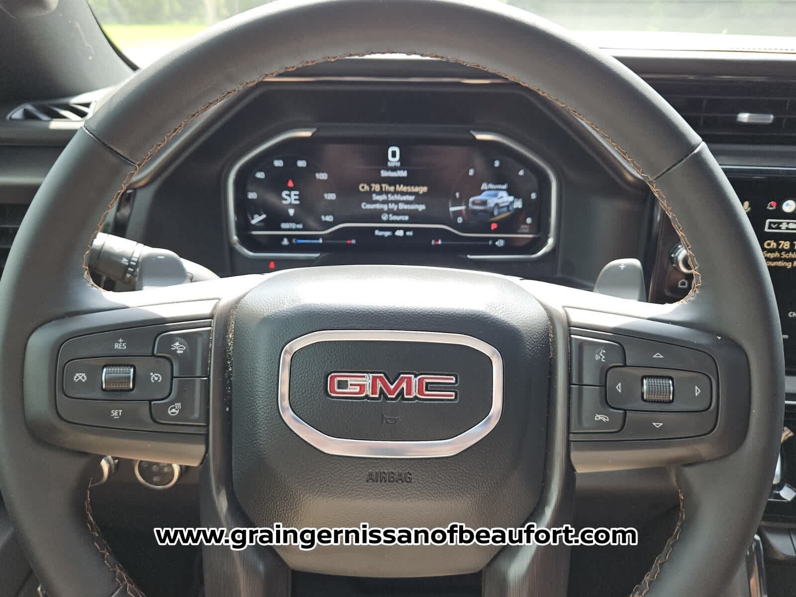 Used 2025 GMC Sierra 1500 AT4 w/ AT4 Premium Package AWD/4WD image 12