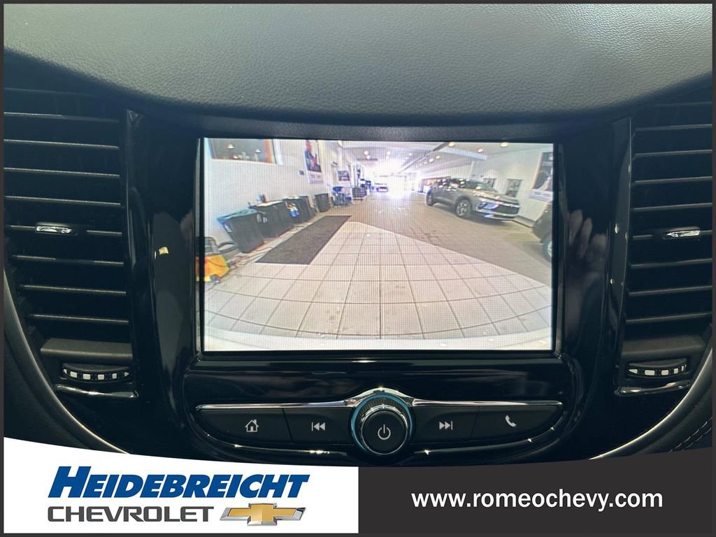 Certified 2022 Chevrolet Trax LT w/ LT Convenience Package image 22