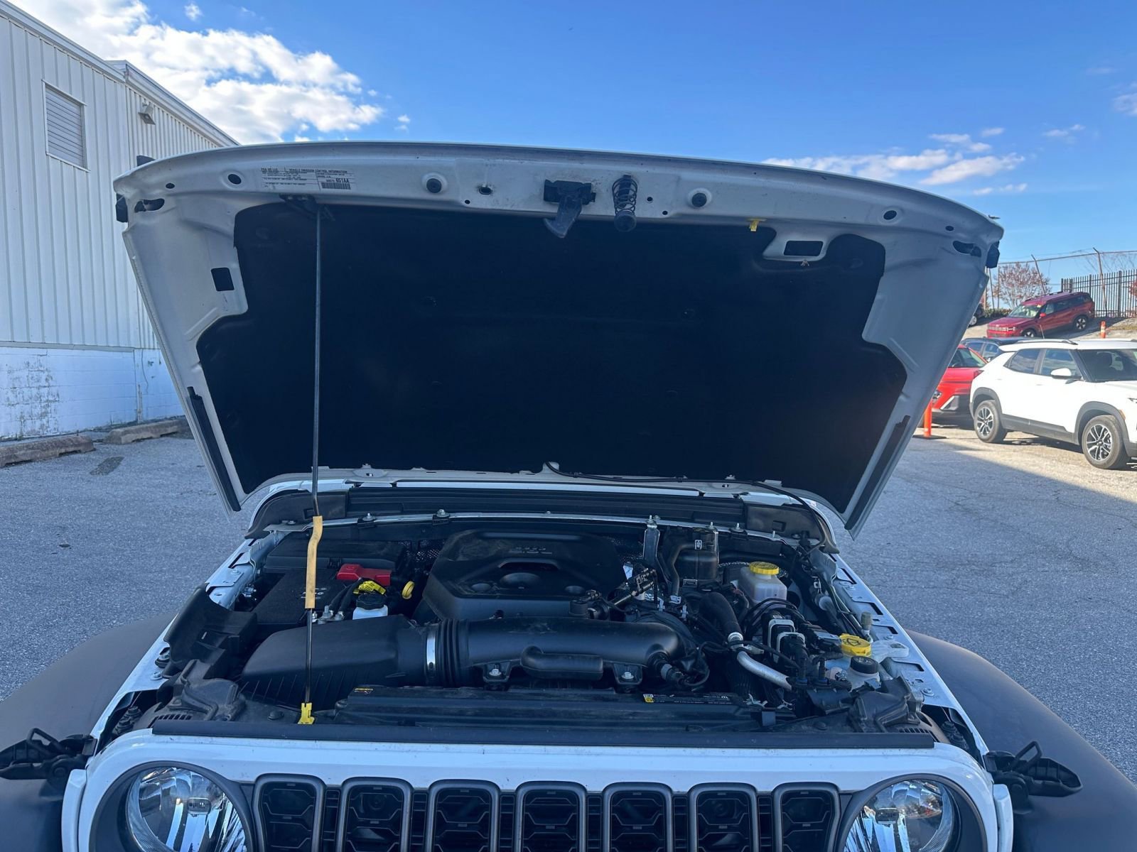 Used 2025 Jeep Wrangler Sport S image 31