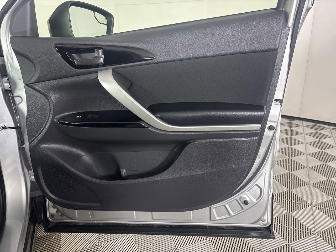 Used 2025 Mitsubishi Eclipse Cross LE AWD/4WD image 26