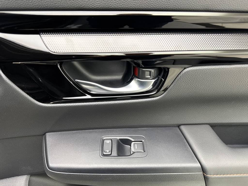 Used 2025 Honda CR-V Sport Touring image 49