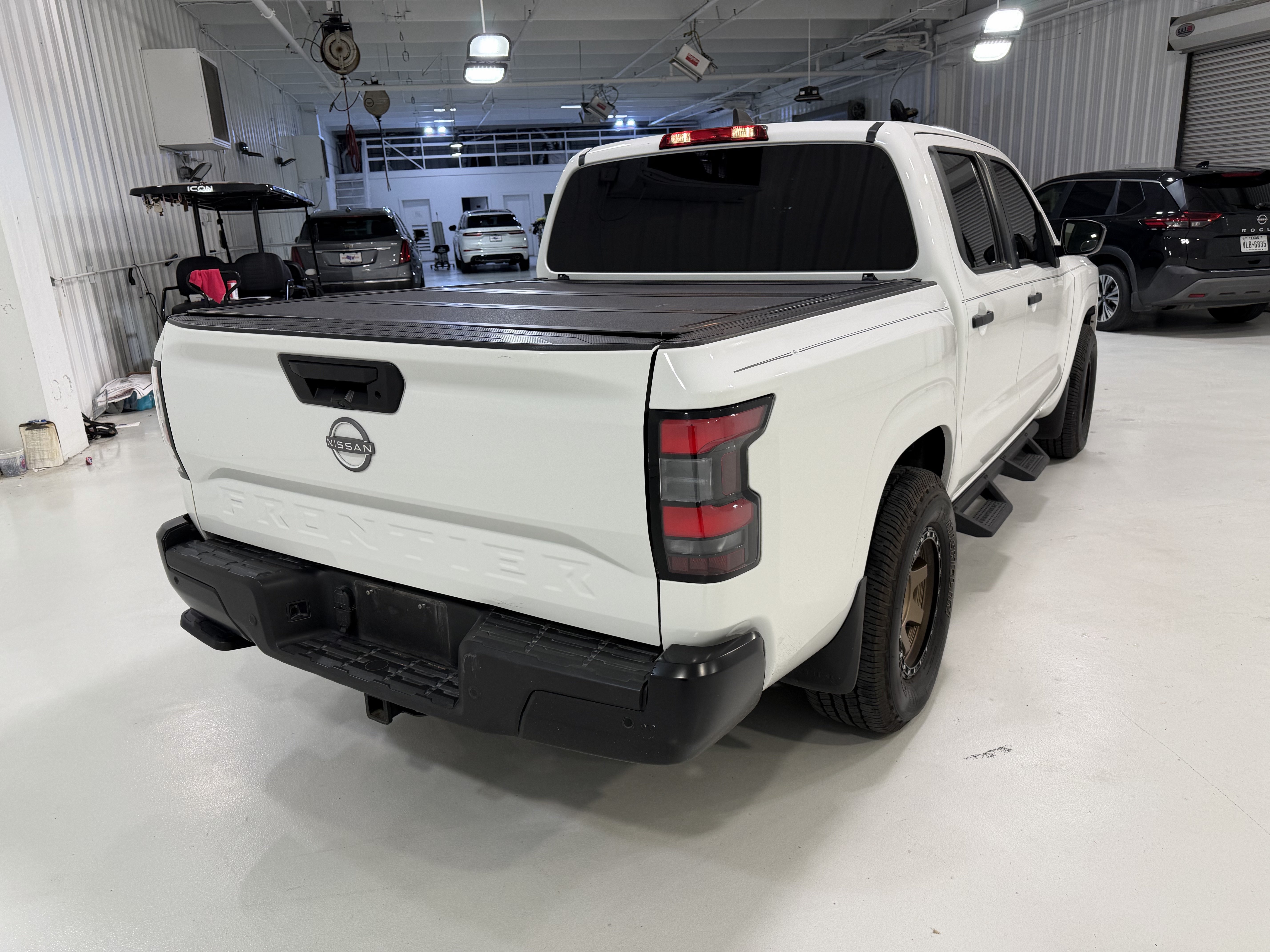 Used 2022 Nissan Frontier S w/ Technology Package RWD image 5