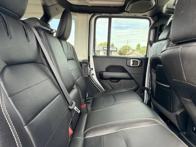 Used 2023 Jeep Wrangler Unlimited Sahara w/ Cold Weather Group AWD/4WD image 11