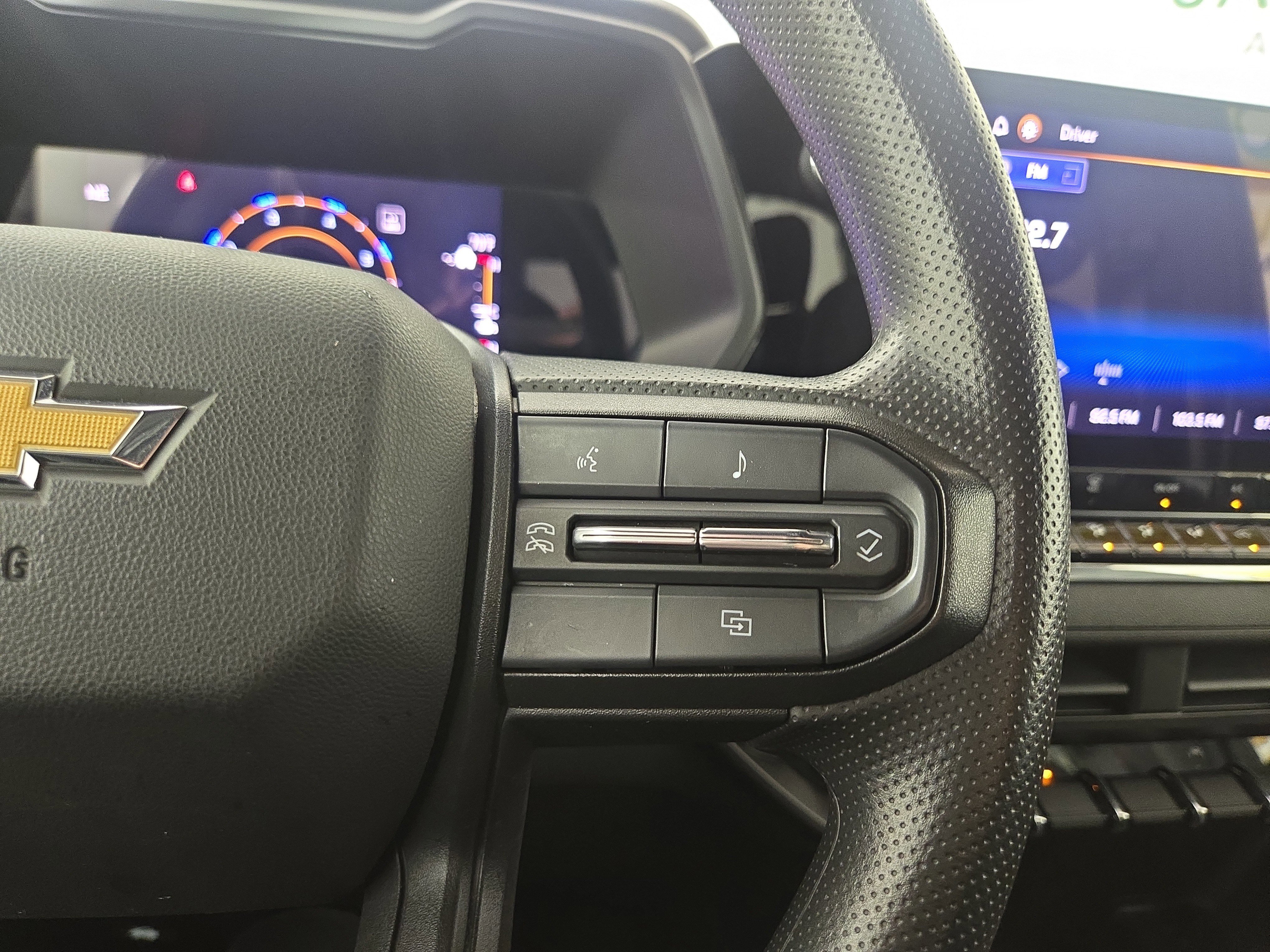 Certified 2023 Chevrolet Colorado W/T image 16