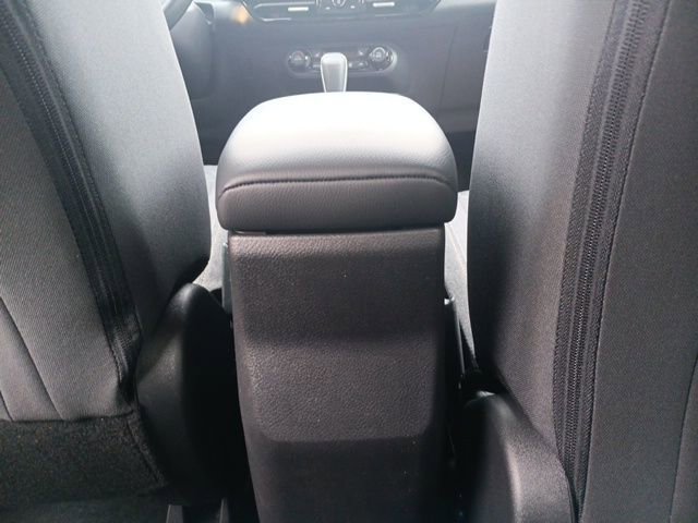 New 2026 Nissan Kicks SV w/ SV Premium Package image 28