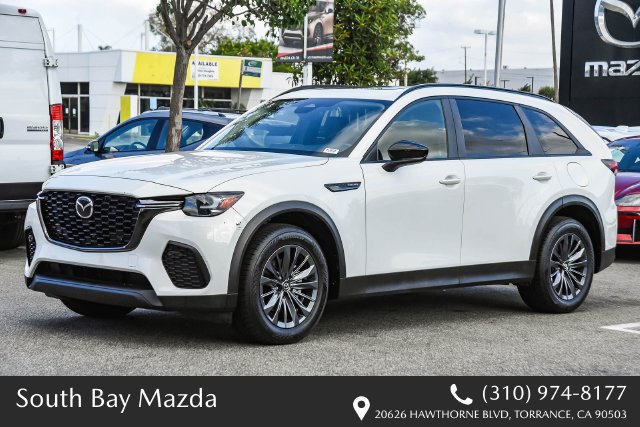 Certified 2025 MAZDA CX-70 3.3 Turbo w/ Preferred Package AWD/4WD image 3