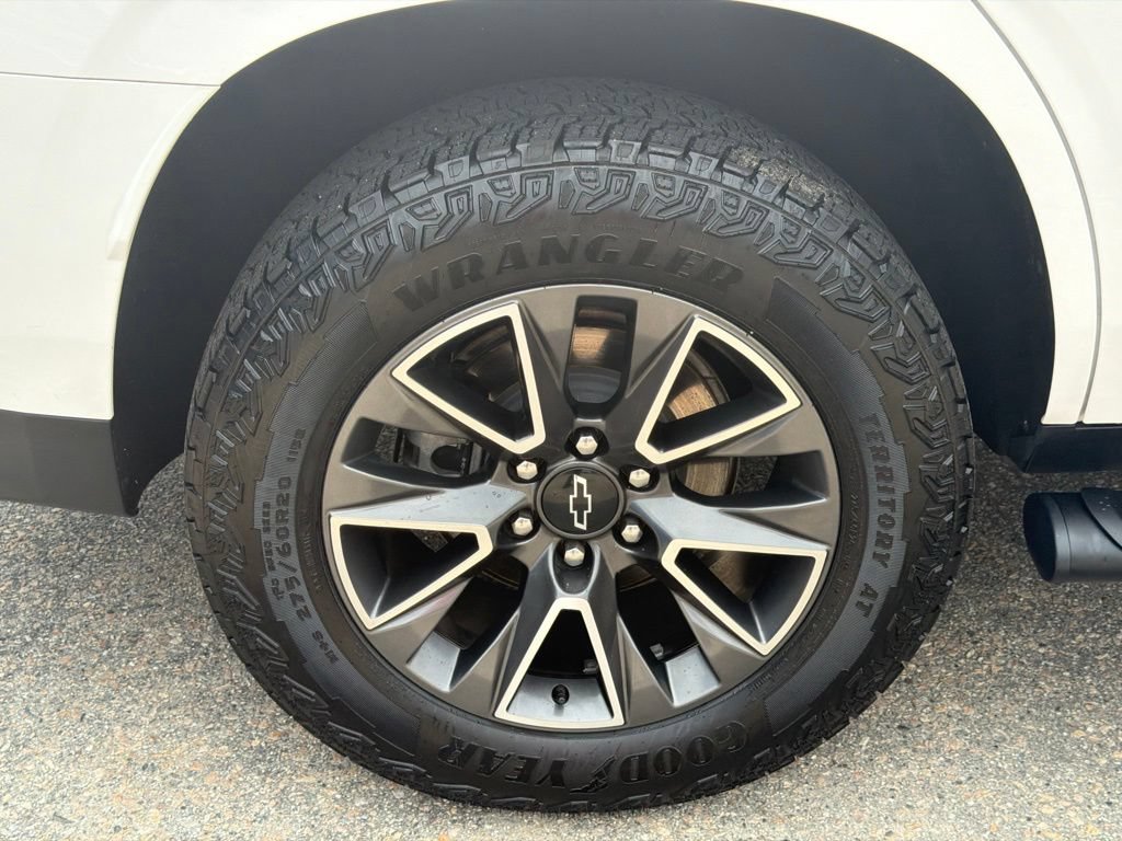 Used 2023 Chevrolet Tahoe Z71 w/ Max Trailering Package AWD/4WD image 14