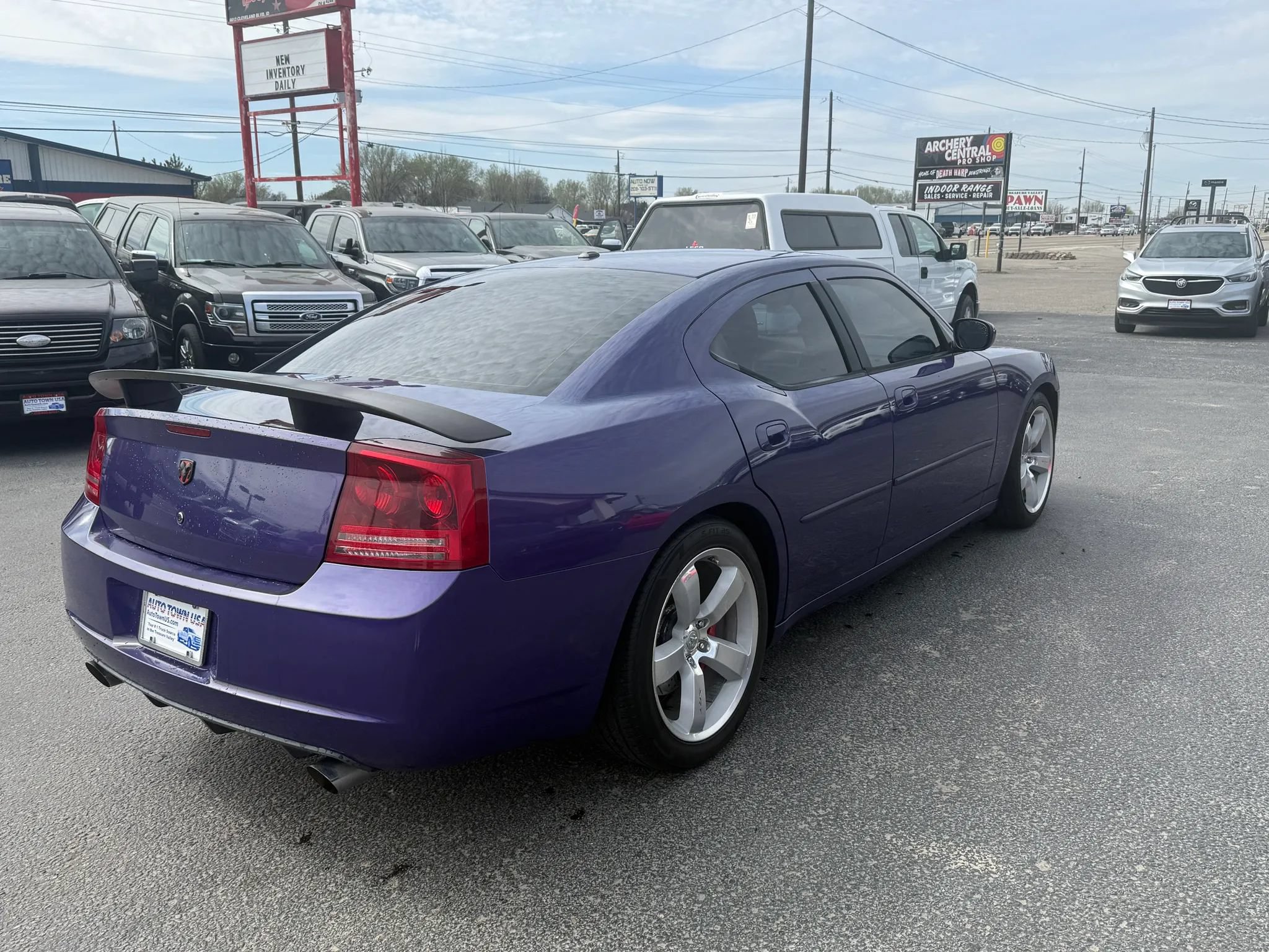 Used 2007 Dodge Charger SRT8 w/ SRT Option Group III RWD image 5