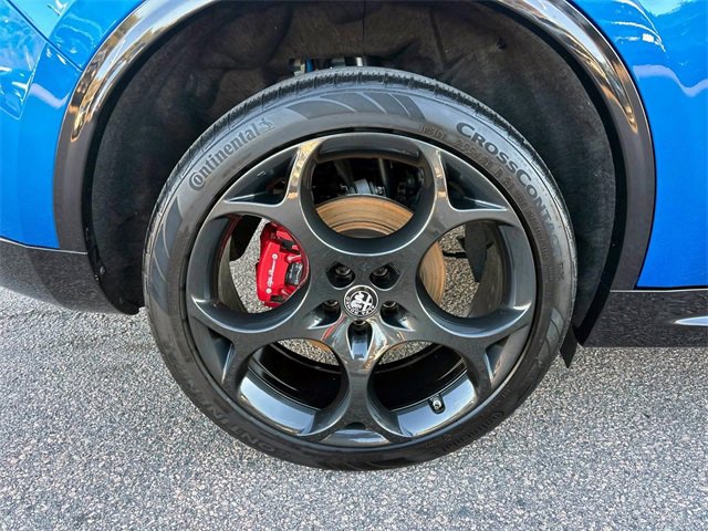 Used 2024 Alfa Romeo Stelvio Veloce image 32