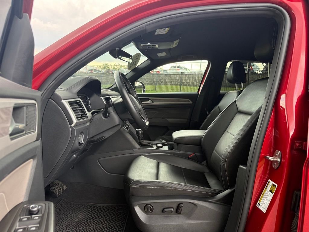 Used 2022 Volkswagen Atlas Cross Sport SE AWD/4WD image 23