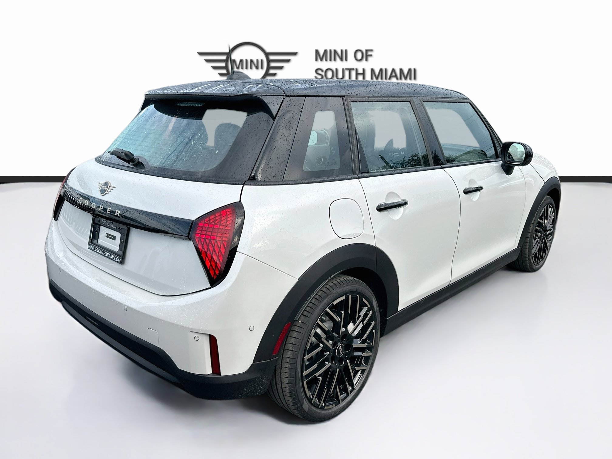 New 2026 MINI Cooper 4-Door Hardtop FWD image 5