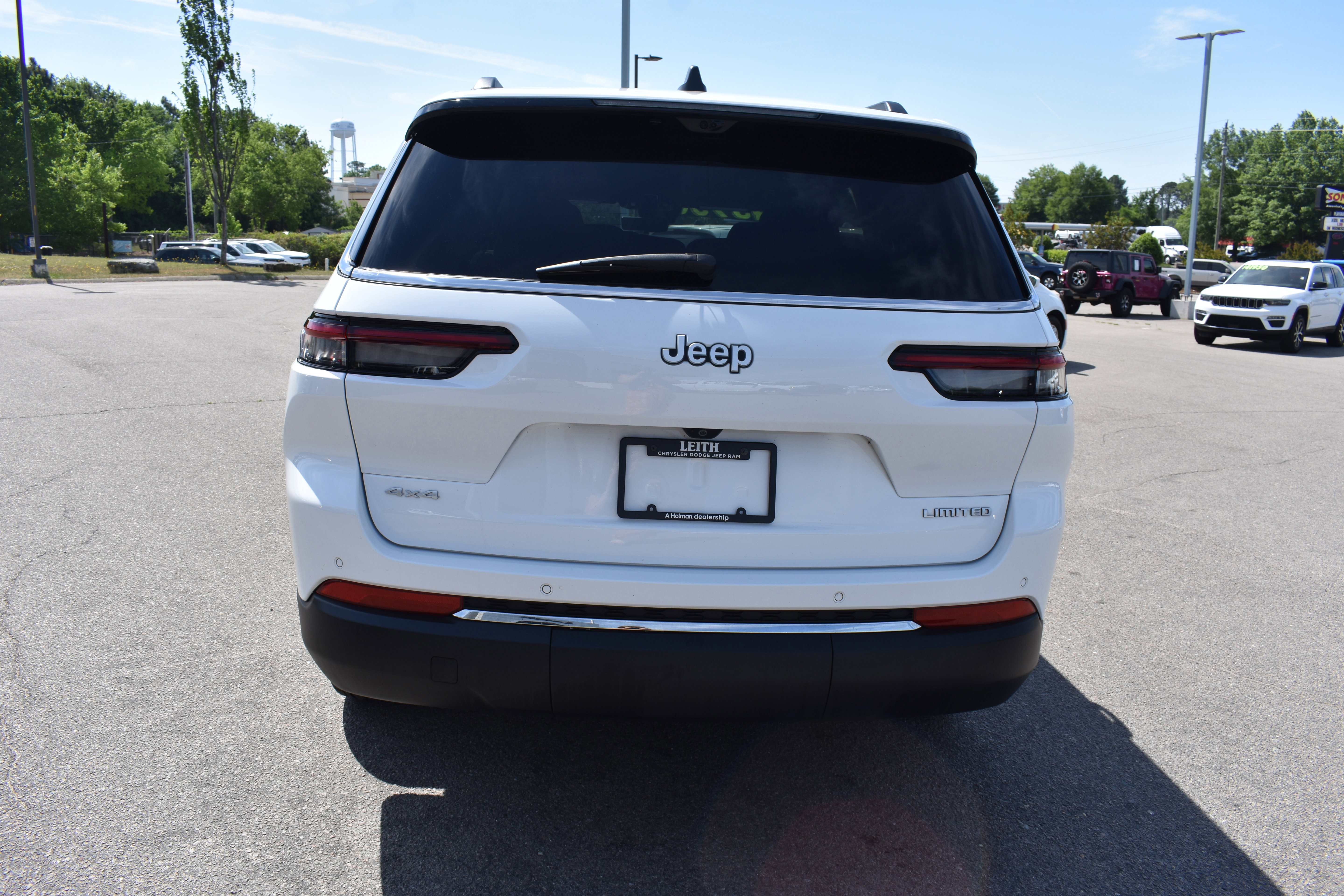 Used 2025 Jeep Grand Cherokee L Limited w/ Luxury Tech Group II AWD/4WD image 8