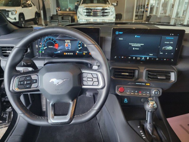 Used 2025 Ford Mustang GT RWD image 12