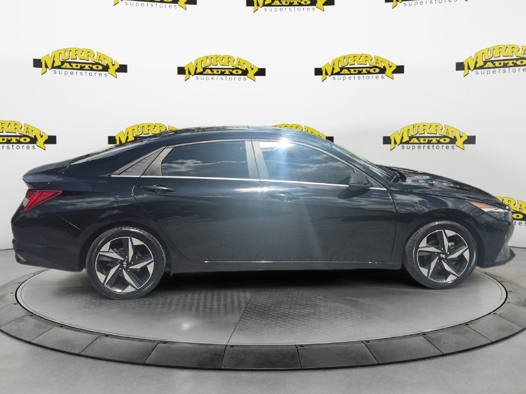 Used 2022 Hyundai Elantra Limited FWD image 6