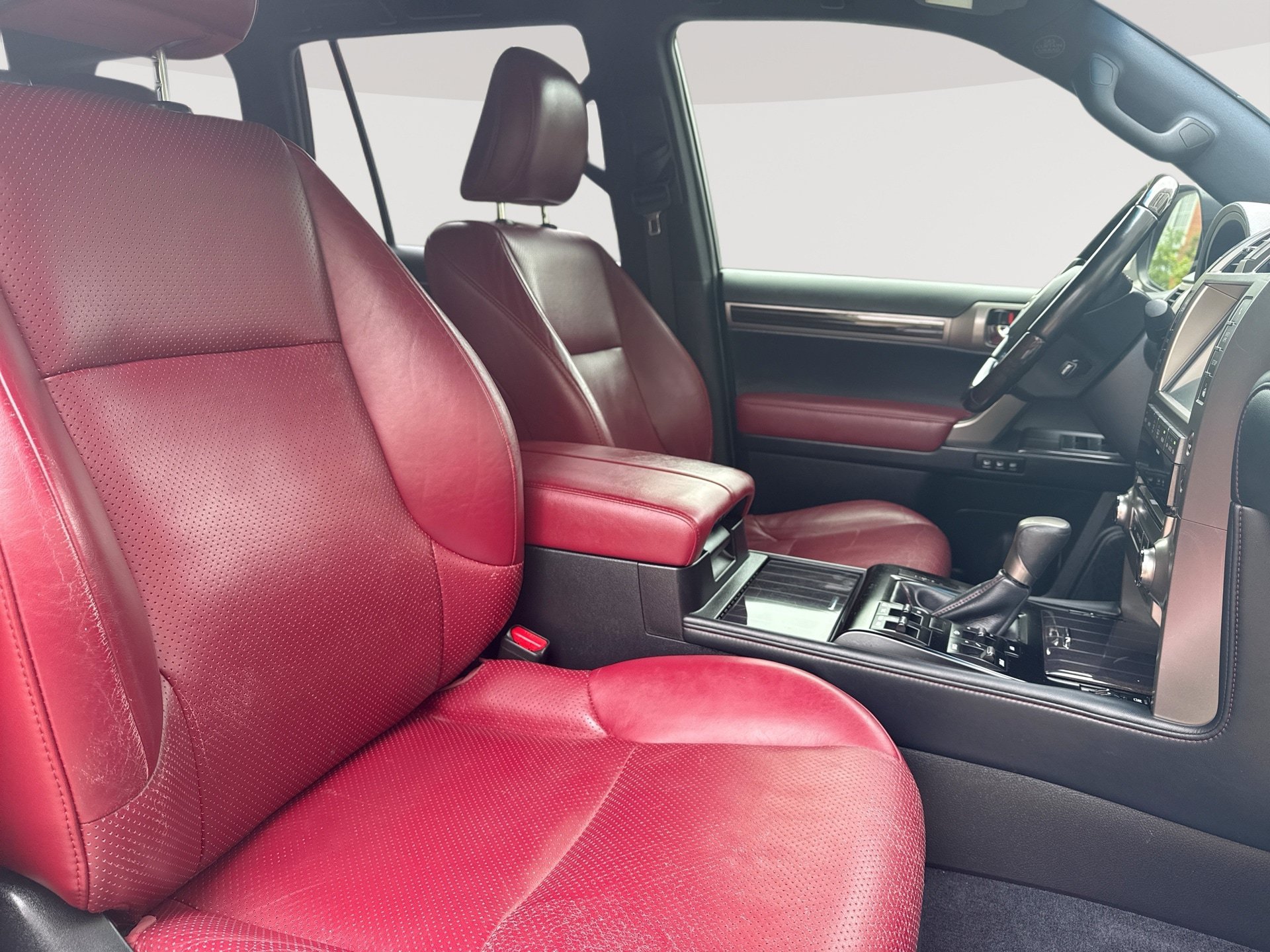 Used 2020 Lexus GX 460 Luxury w/ Luxury Sport Package AWD/4WD image 28