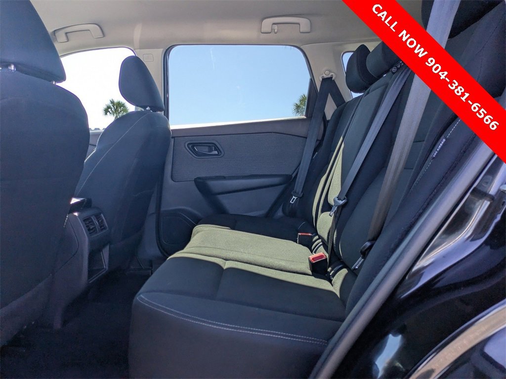 Used 2023 Nissan Rogue S image 13
