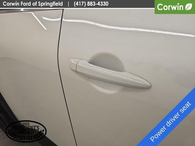 Used 2024 Nissan Pathfinder SL w/ SL Premium Package AWD/4WD image 9