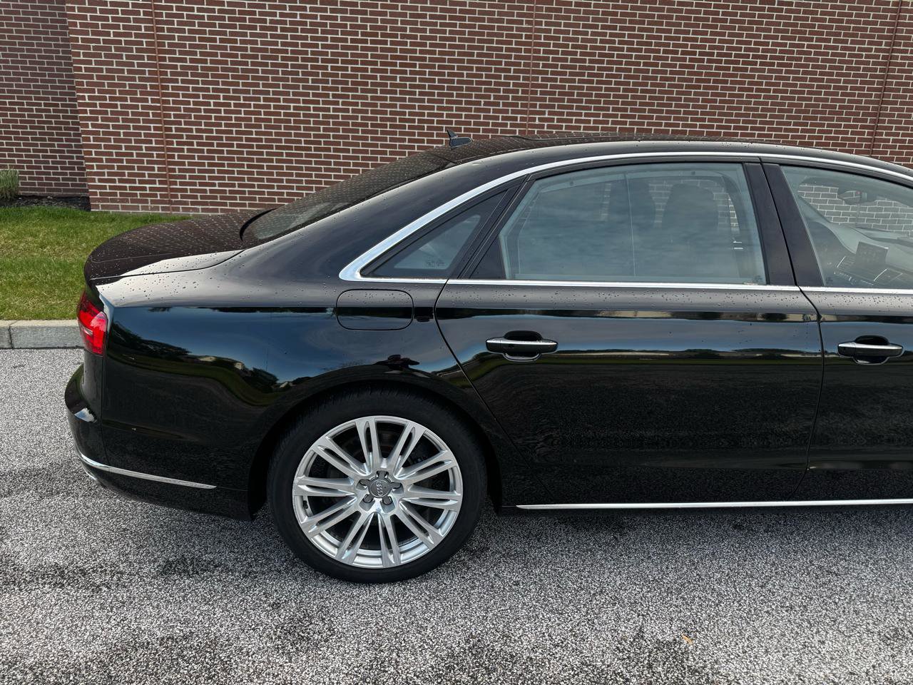 Used 2016 Audi A8 L 3.0T w/ Executive Package AWD/4WD image 10