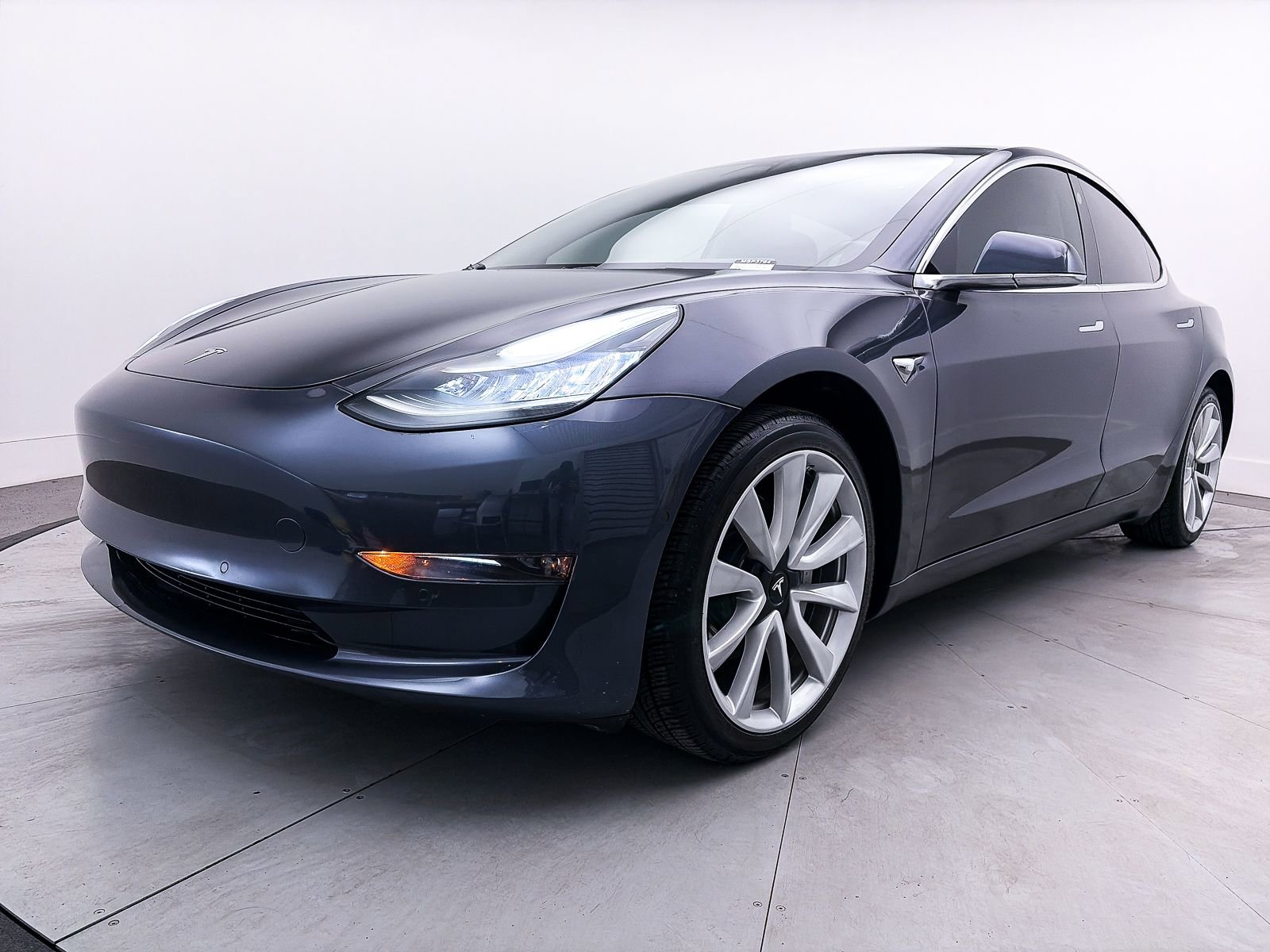 Used 2019 Tesla Model 3 Standard Range Plus image 11