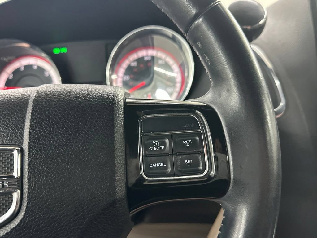 Used 2017 Dodge Grand Caravan SXT FWD image 34