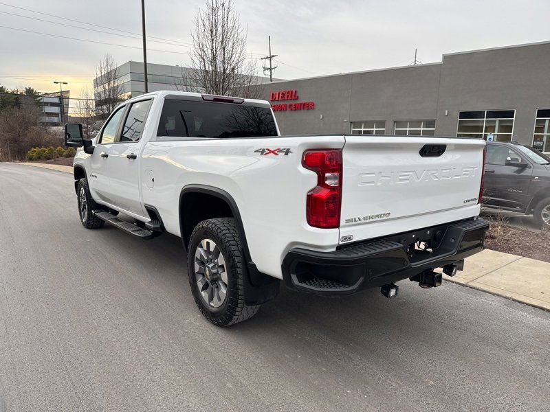 Used 2024 Chevrolet Silverado 2500 Custom w/ Custom Value Package image 5