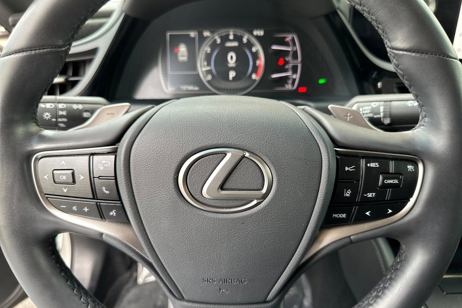 Certified 2024 Lexus ES 350 w/ Premium Package image 26