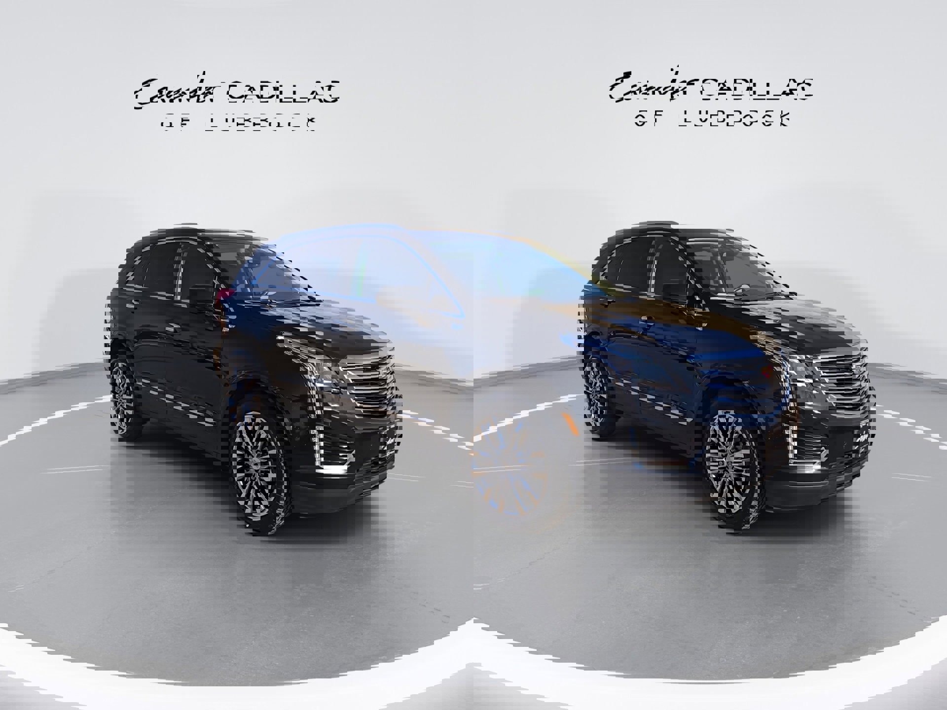 Used 2017 Cadillac XT5 Premium Luxury image 2