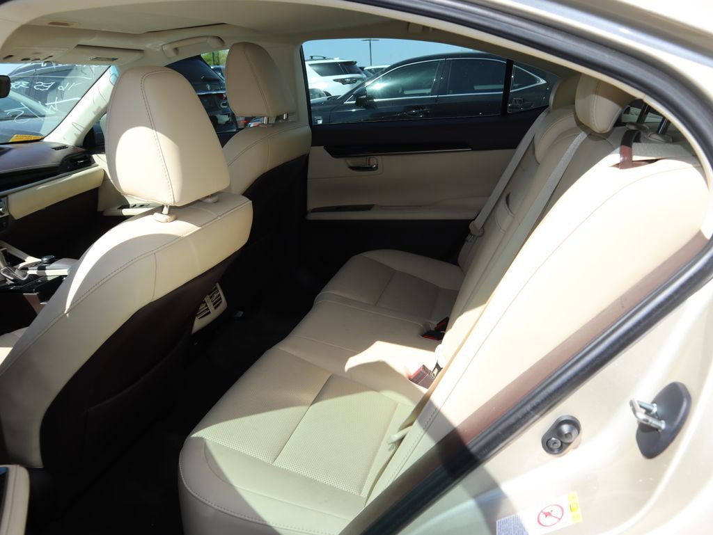 Used 2016 Lexus ES 350 w/ Accessory Package 2 FWD image 10