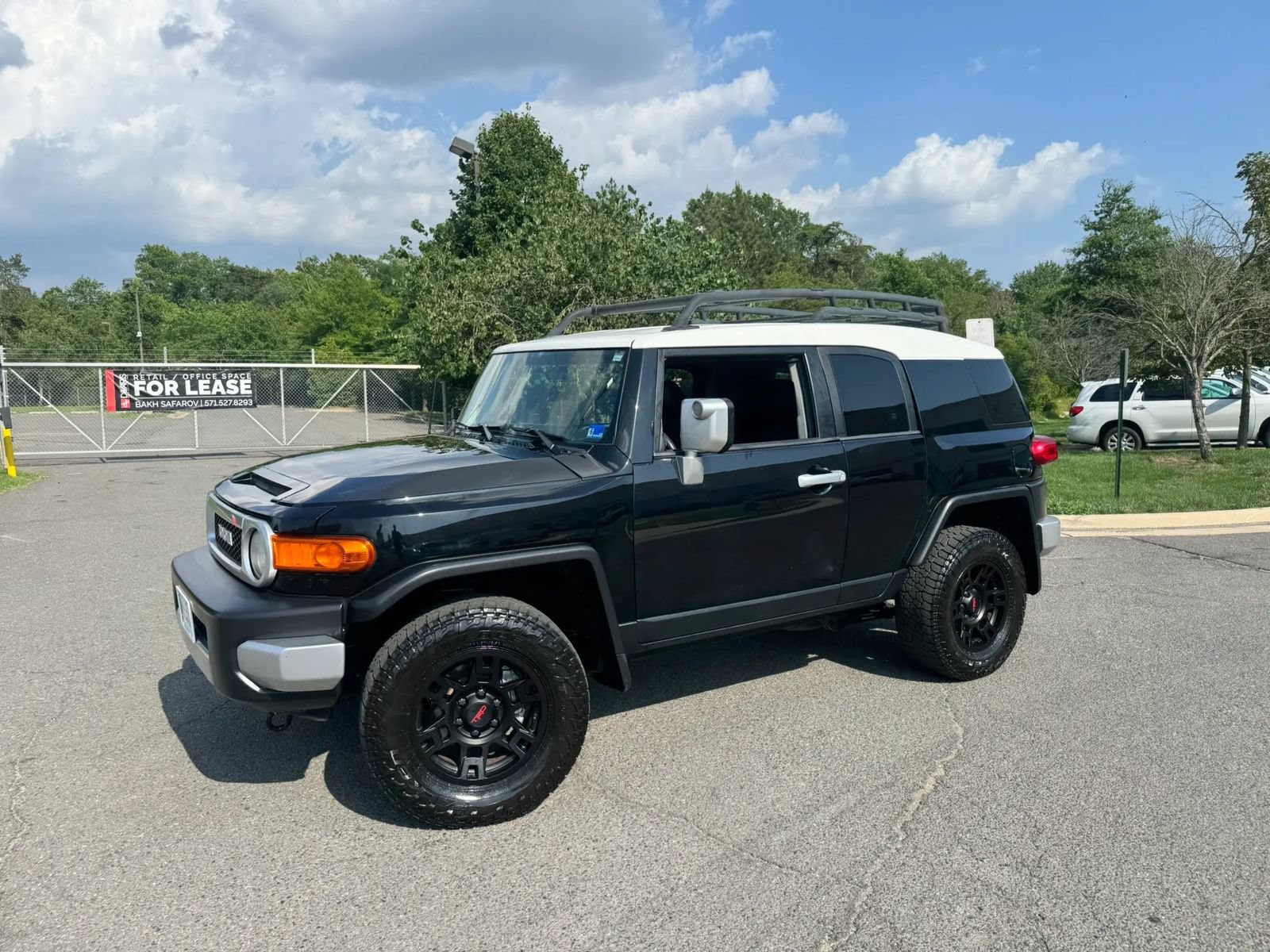 Used 2007 Toyota FJ Cruiser 4WD image 3