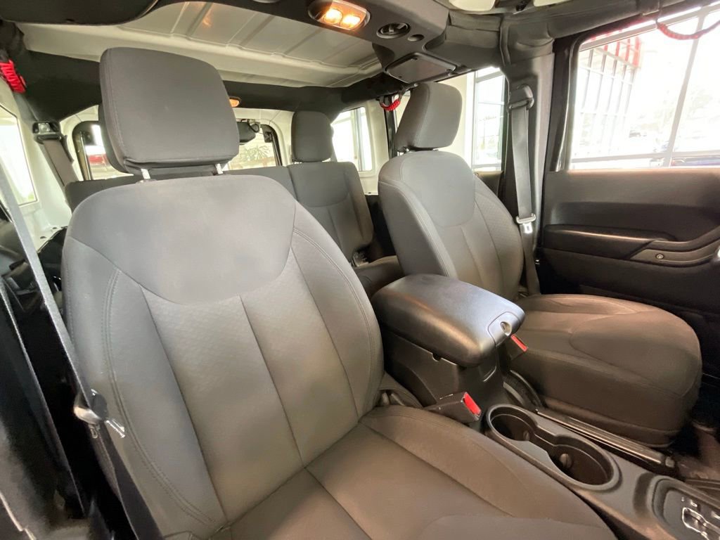 Used 2016 Jeep Wrangler Unlimited Sport image 18