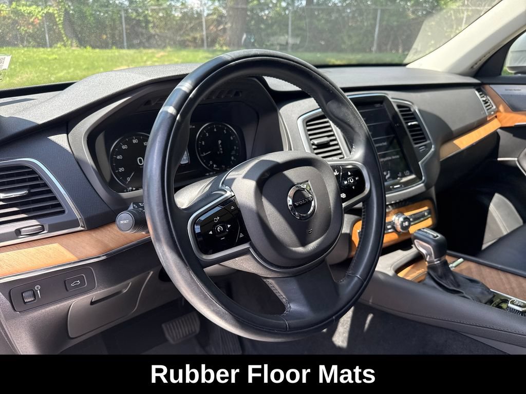 Used 2021 Volvo XC90 T6 Momentum w/ Climate Package AWD/4WD image 14