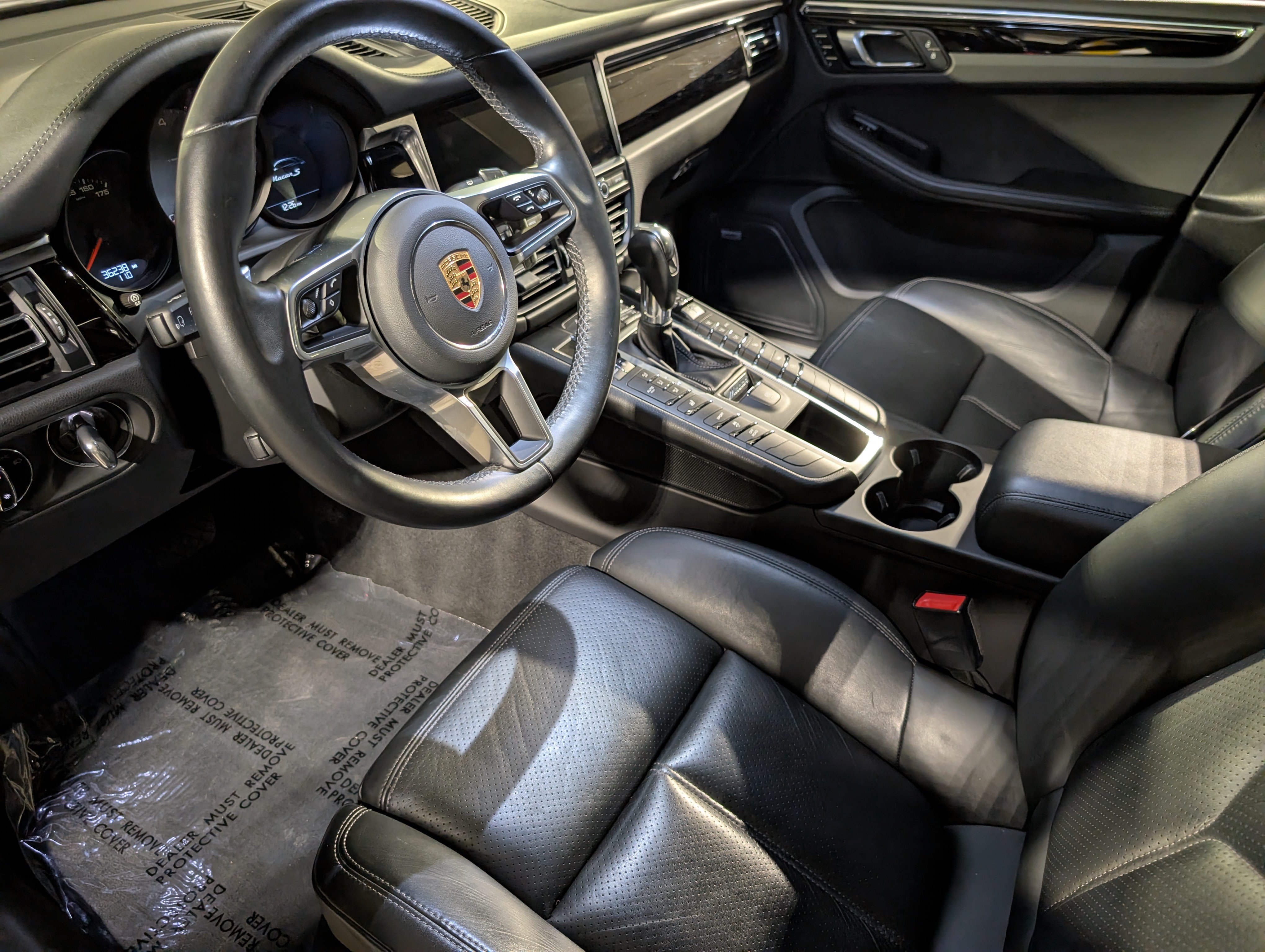Certified 2021 Porsche Macan S AWD/4WD image 5