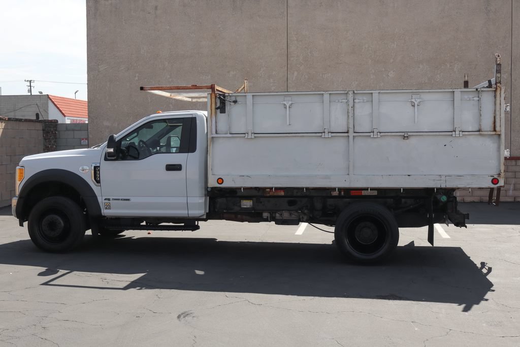Used 2017 Ford F550 2WD Regular Cab Super Duty image 6