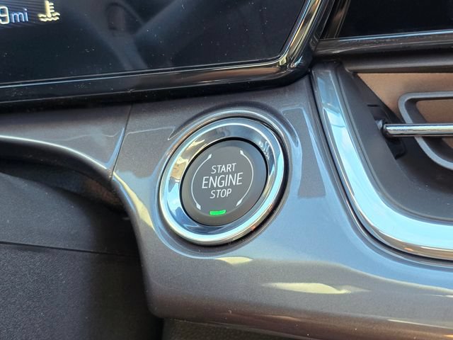 New 2026 Chevrolet Trax ACTIV w/ Sunroof Package FWD image 32
