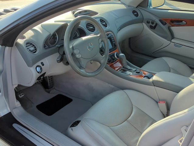 Used 2004 Mercedes-Benz SL 500 image 9