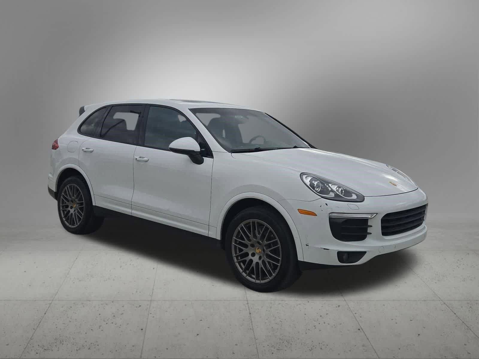 Used 2017 Porsche Cayenne AWD/4WD image 8