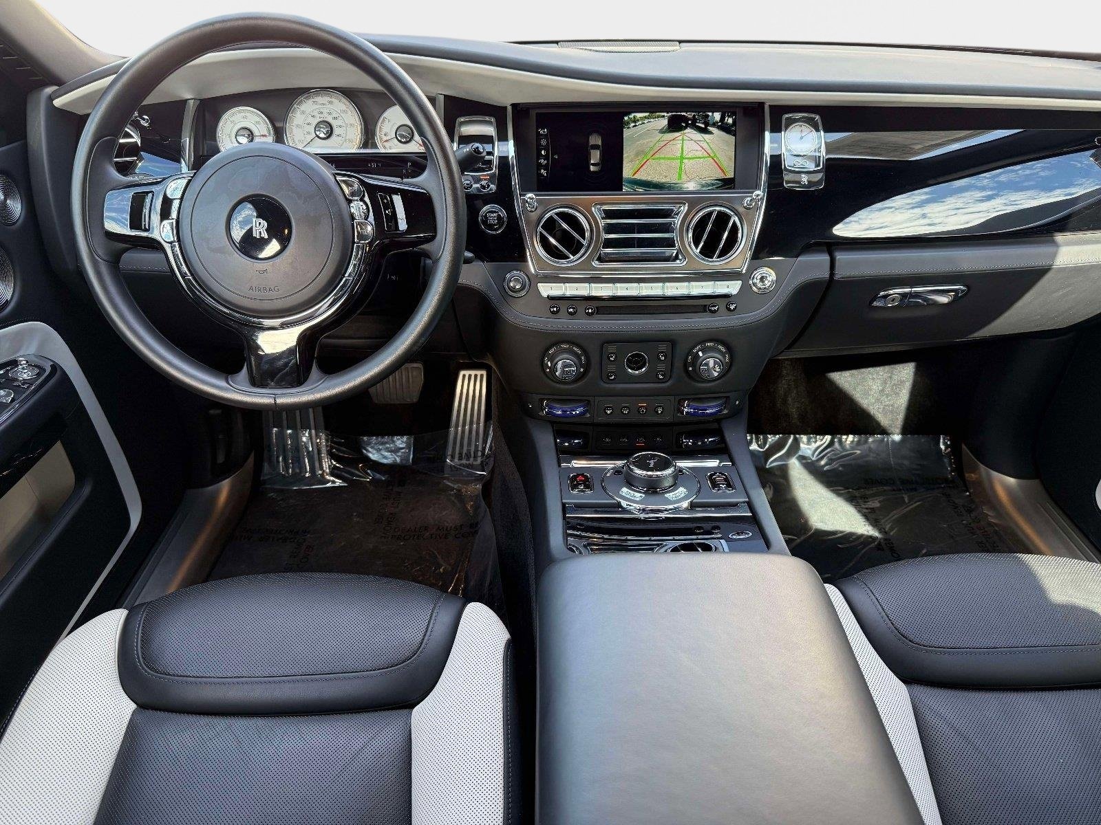 Used 2020 Rolls-Royce Ghost RWD image 31