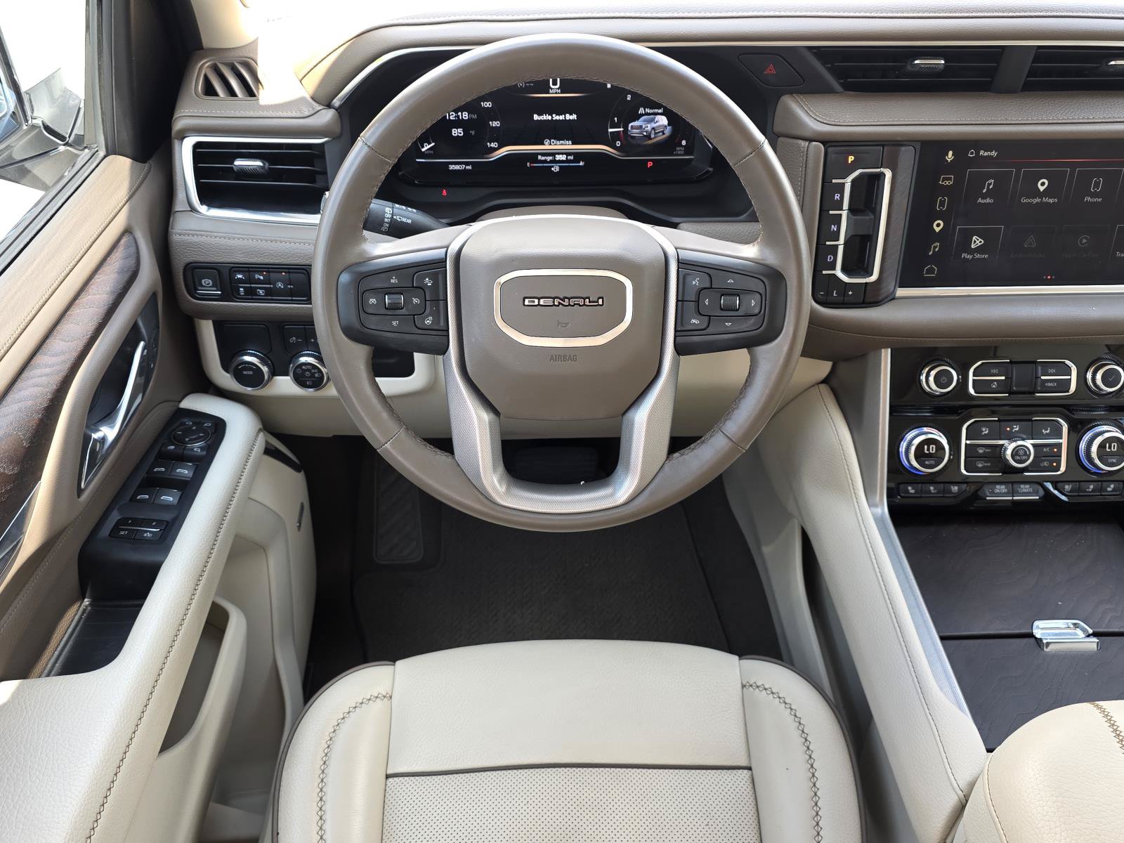 Used 2023 GMC Yukon XL Denali RWD image 11