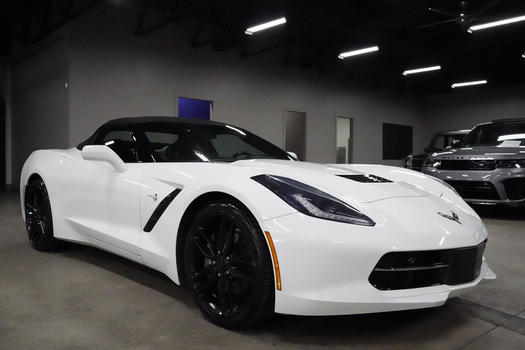 Used 2019 Chevrolet Corvette Stingray Convertible w/ 2LT Preferred Equipment Group RWD image 7